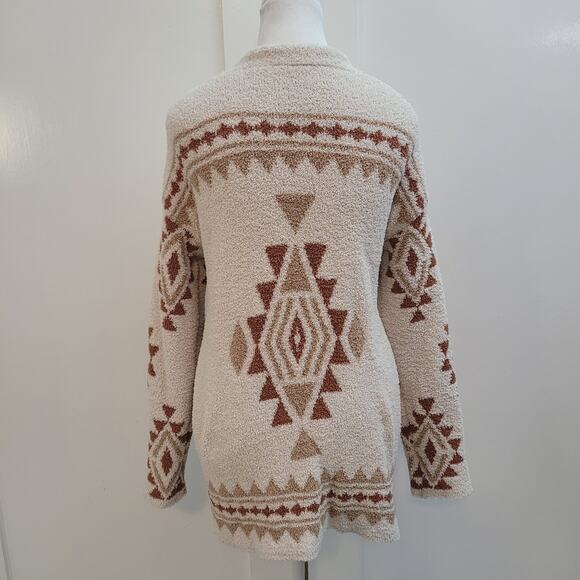 New In Size M Cream Geometric Print Open Front Soft Plush Cardigan Sweater - Picture 3 of 9